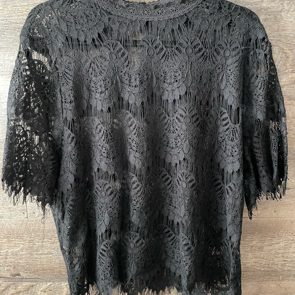 Charlotte Russe Plus Cropped Lace Top